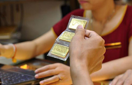 Ngân hàng đấu thầu tiếp 15.000 lượng vàng