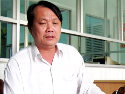 Cán bộ quan hệ với vợ nhà báo bị khai trừ Đảng