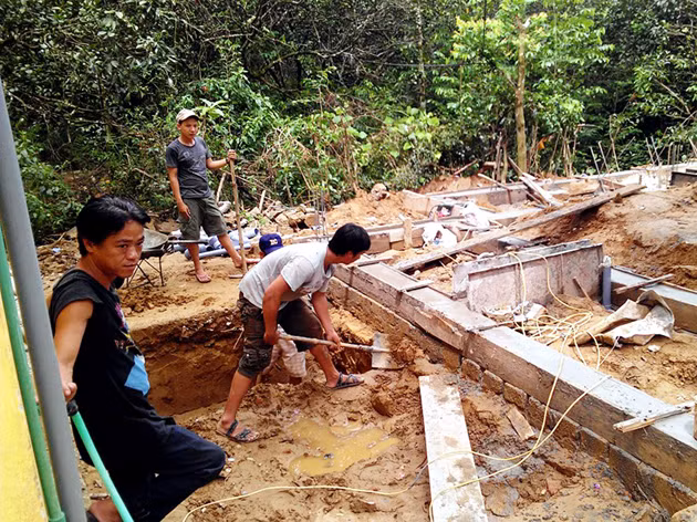 Nhà vệ sinh cấp 4 gần nửa tỷ đồng