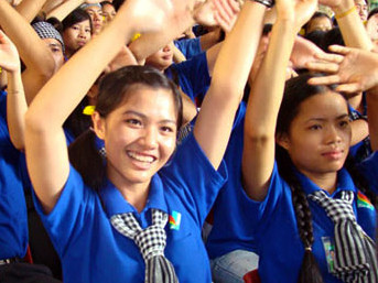 Giao lưu trực tuyến với Bí thư đoàn cơ sở xuất sắc năm 2011