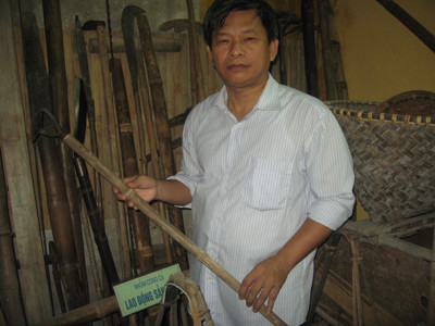 Gặm mỳ tôm ôm mộng Bảo tàng