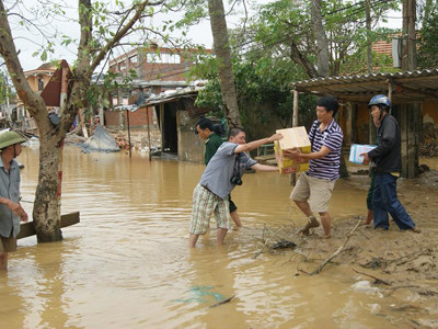 Tác nghiệp giữa nỗi đau kép