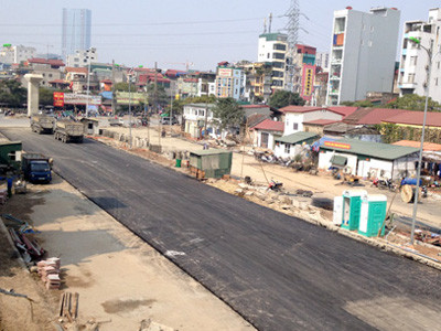 Ngổn ngang con đường ‘đắt nhất hành tinh’