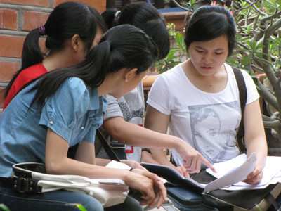 Luyện thi trong Văn Miếu