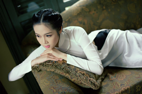 Siêu mẫu 9X tái hiện vẻ đẹp con gái Hà Nội xưa