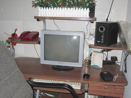 Người lạ lục máy tính của nhà báo Hoàng Hùng