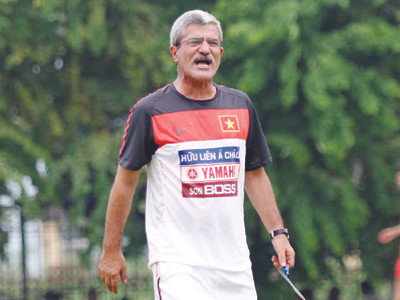 Ai dám chắc việc ông "Tô" gọi lại Công Vinh không có những uẩn khúc?