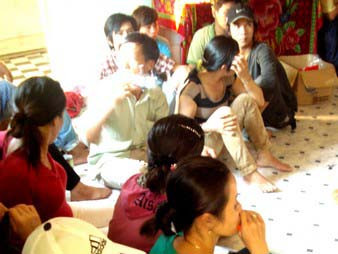 Bắt nhiều 'quý bà' và 'quý cô' tham gia đỏ đen