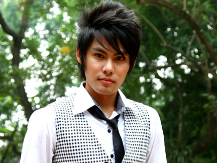 Khi nam khôi Đại học Kinh tế cầm từ điển… đi chợ