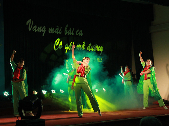 Cựu TNXP truyền lửa cho sinh viên