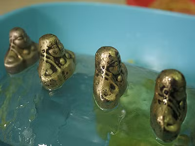 Bốn pho tượng vàng bí ẩn ở Cà Mau