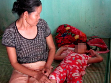 Giải thoát bé bảy tuổi khỏi gã đồi bại