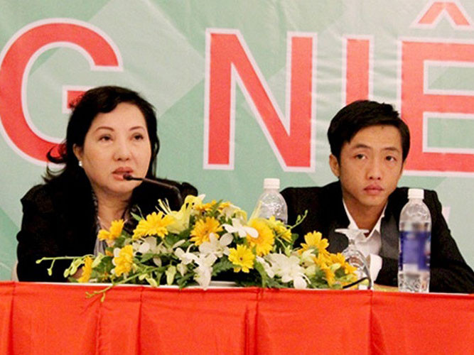 Những đại gia 'hot' hơn siêu sao