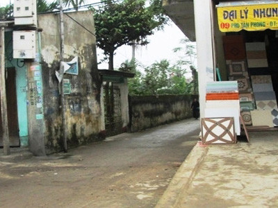 Đang đi trên đường, võ sư bị đâm thấu tim