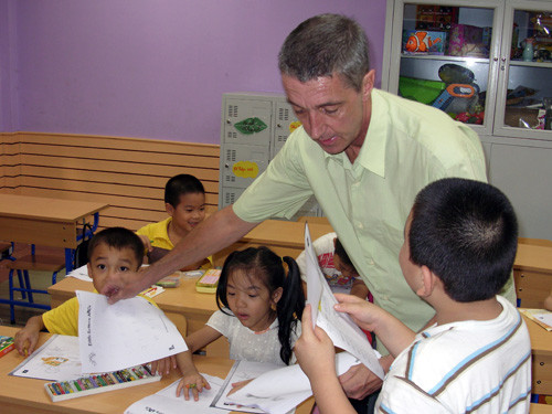 Lớp 'VIP' trong trường công: Sẽ điều chỉnh bất hợp lý