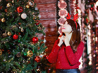 Nữ sinh Hà thành xúng xính váy áo đón Noel sớm