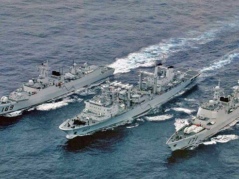 Mỹ kêu gọi hòa bình, lên án dùng vũ lực trên Biển Đông