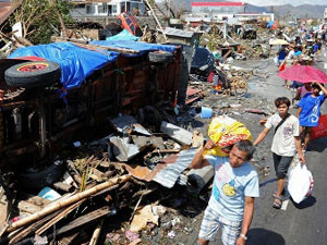 Sau siêu bão, tìm kiếm người thân bằng công cụ Google trên Tiền Phong