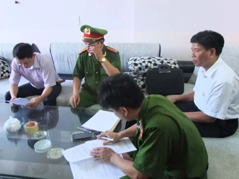 Bắt tạm giam giám đốc, phó giám đốc chi nhánh MB24