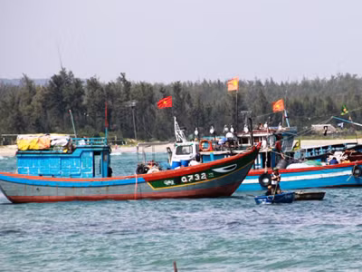 Cổ vật dưới nước ở Quảng Ngãi: Liệu có tiếp tục thu bát, đĩa vụn?