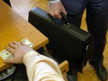 Tham nhũng tăng do đâu?