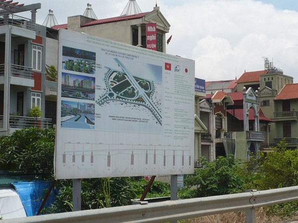 Cưỡng chế các hộ không di dời