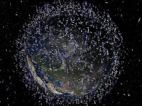 Trạm không gian ISS sơ tán khẩn vì rác vũ trụ