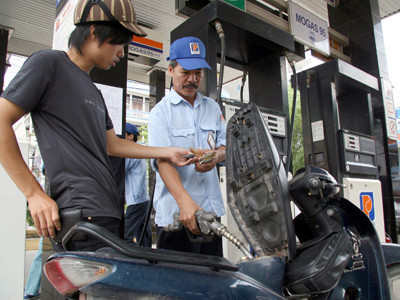 Minh bạch giá xăng dầu: Khống chế thù lao của đại lý