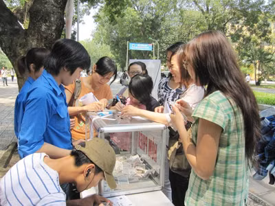 SV Bách khoa hưởng ứng “Cốc trà đá vì cộng đồng”