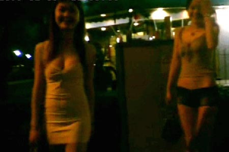 Đề xuất thí điểm lập ‘khu đèn đỏ’ ở Việt Nam