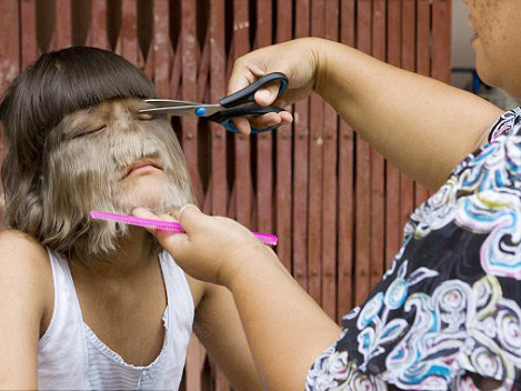 Cô bé 'người sói' được ghi vào kỷ lục Guiness