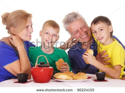 Giải pháp dinh dưỡng cho người già và trẻ em