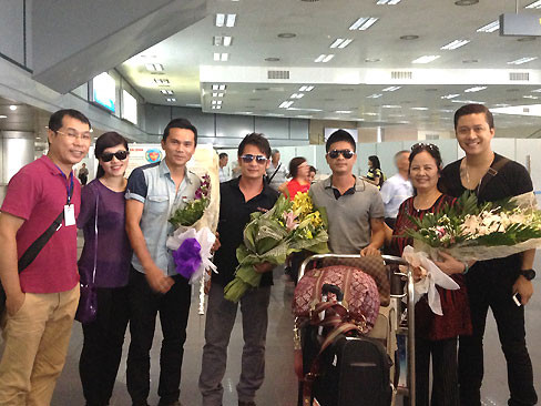 Bằng Kiều về nước xả stress sau ly hôn