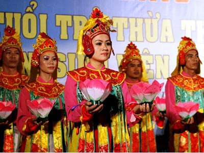 Lung linh điệu múa cung đình Huế