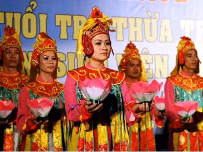 Lung linh điệu múa cung đình Huế