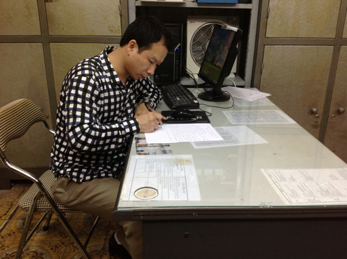 Hàng trăm chiếc Iphone lậu bị bắt ở Hà Nội