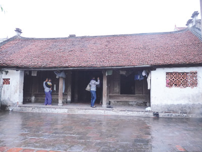 Một ngôi nhà cổ còn sót lại ở Cự Đà