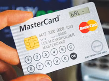 Thẻ tín dụng có thể 'trò chuyện' với chủ