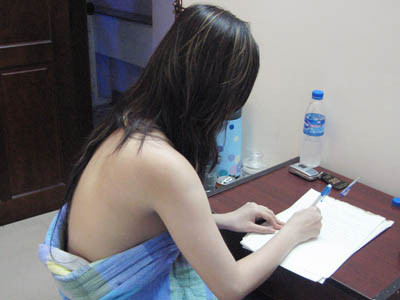 Mỹ nhân lạc vào mê cung mại dâm