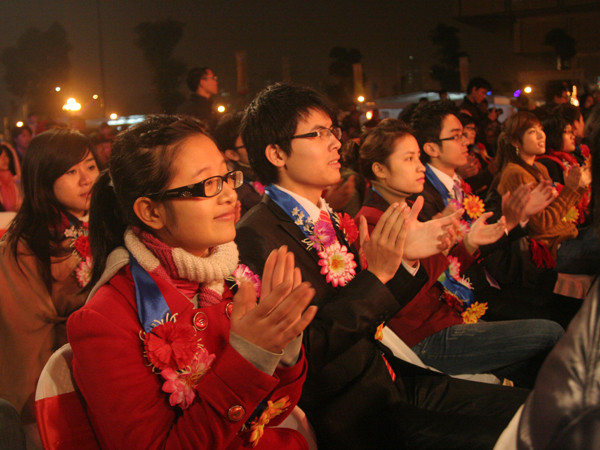 Duyên dáng đêm vinh danh Tuổi trẻ Thủ đô