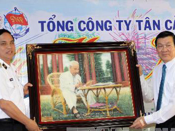 Chủ tịch nước chúc Tết Quân đoàn 4, Tân Cảng Sài Gòn