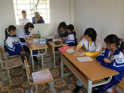 Tiếp sức cho trẻ em vùng cao đến trường