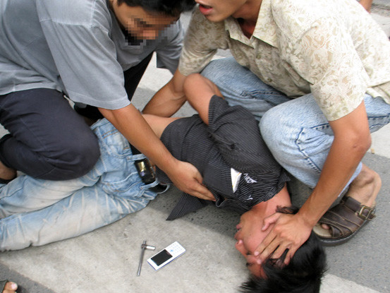 Khi con ngoan trở thành... cướp