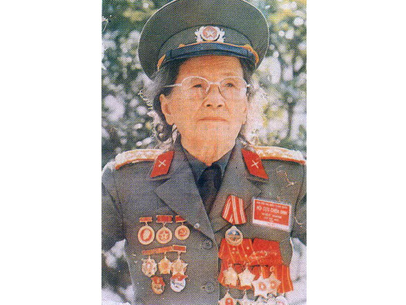 Vĩnh biệt “Nữ kiệt miền Đông” Hồ Thị Bi