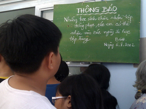 Tiền trường leo thang - Kỳ 1: Phí nào cũng tăng