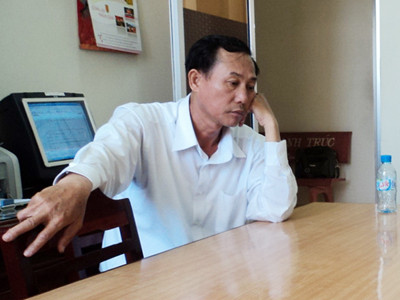 Bắt quả tang cán bộ sở tư pháp nhận hối lộ