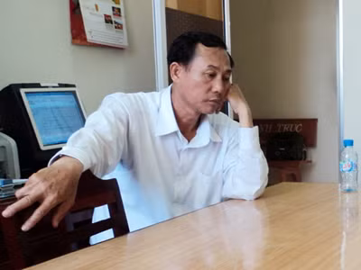 Bắt quả tang cán bộ sở tư pháp nhận hối lộ