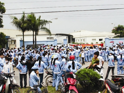 Lương & Đình công