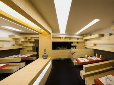 Lạ mắt với... gỗ thanh chất chồng