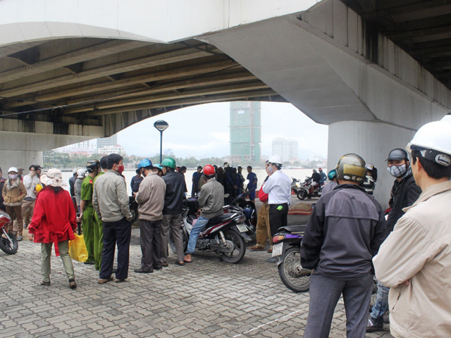 Phát hiện xác chết trôi trên sông Hàn